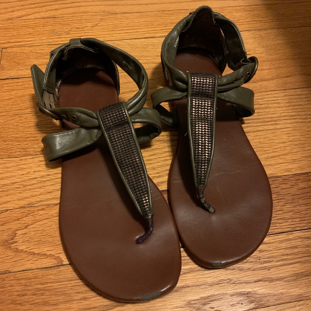 Gap sandals
